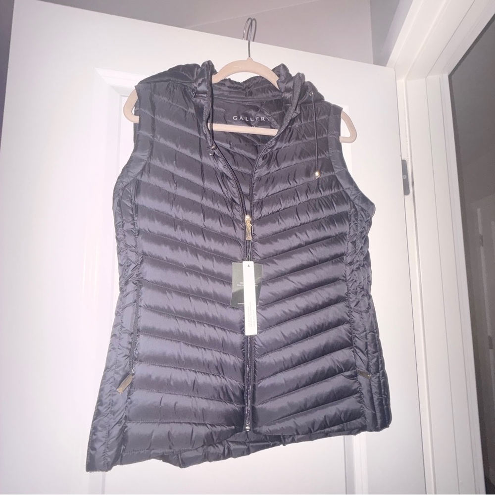 Gallery Charcoal Quilted Vest